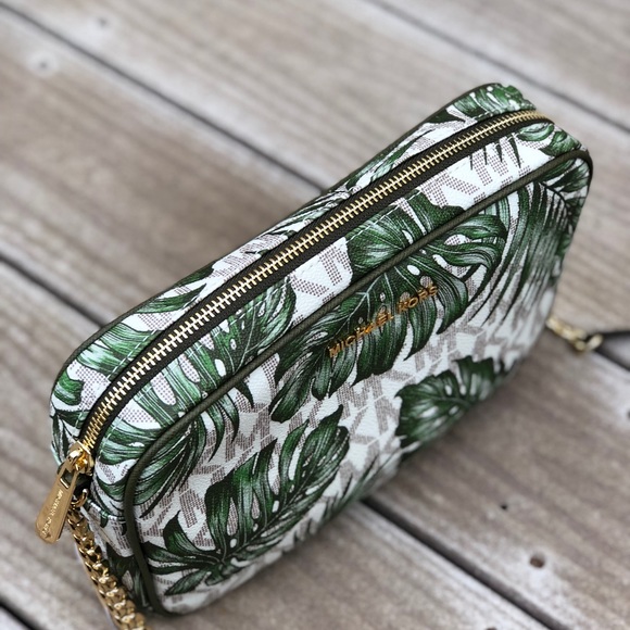 Authentic Michael Kors jet set chain crossbody - Picture 5 of 7